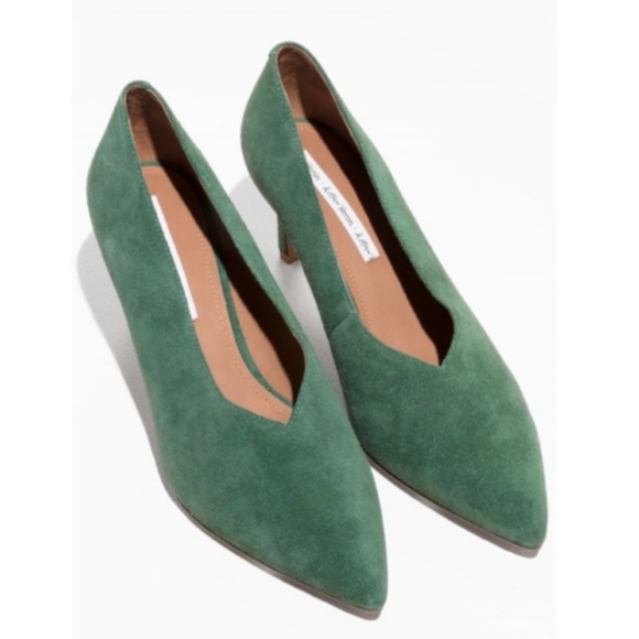 & Other Stories Shoes - & Other Stories Green Suede Heels Women's Size 8